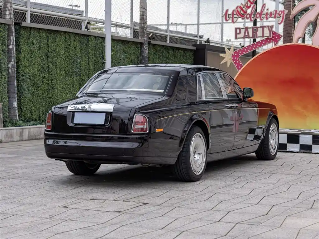 Phantom 6.7 L Standard
