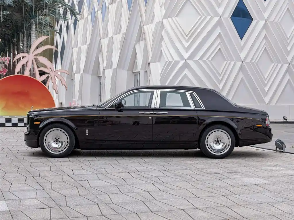 Phantom 6.7 L Standard