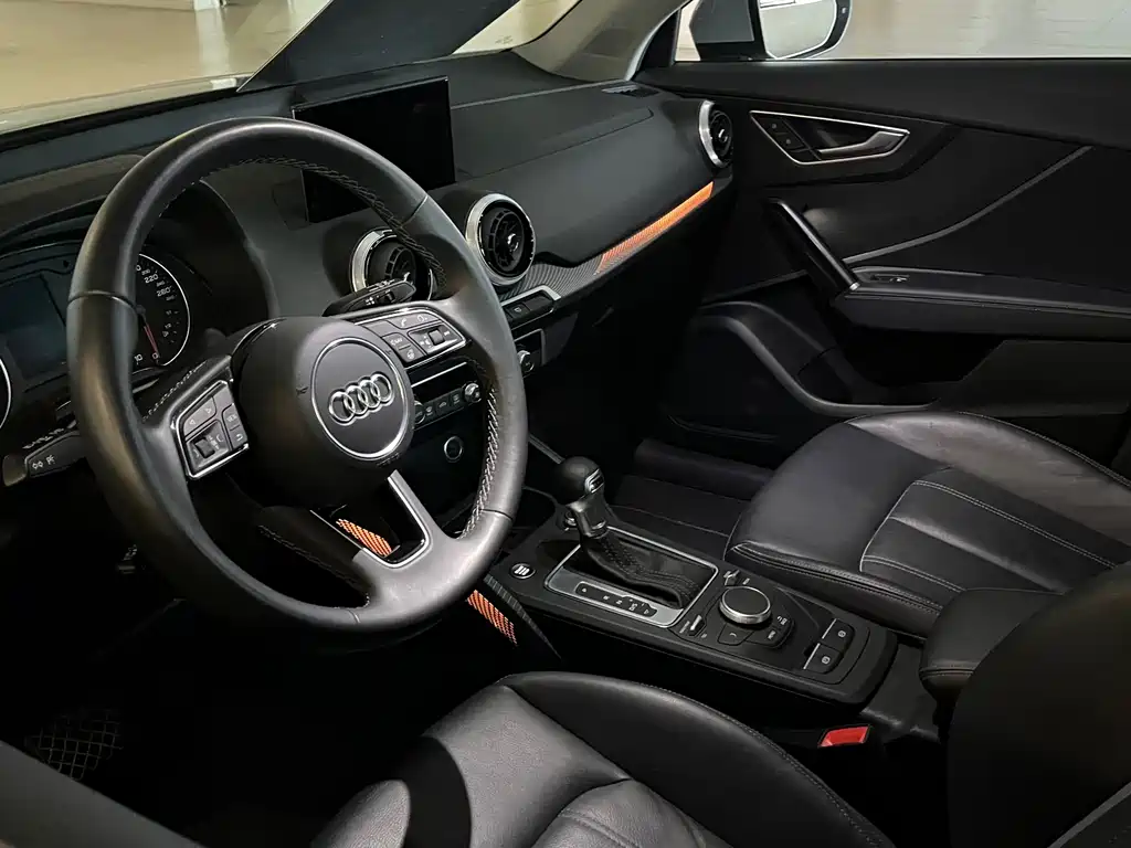 Audi Q2 L 35 TFSI Fashion Elegant