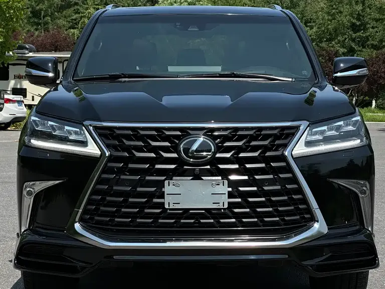 Lexus LX 570