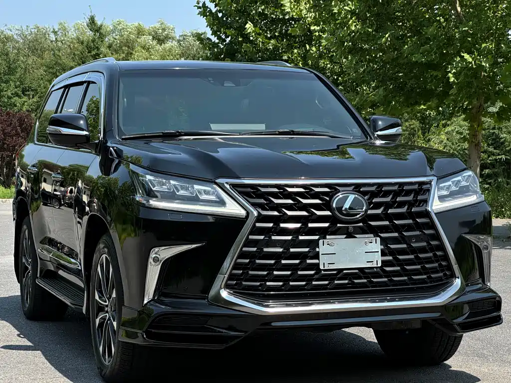 Lexus LX 570