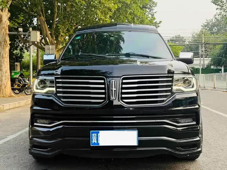 Lincoln Navigator 3.5 T Leader No.1