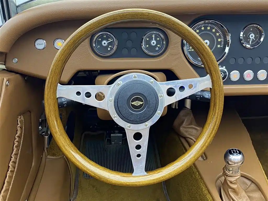 Morgan Plus 4 摩根Plus 4 2015款 2.0 L 手动