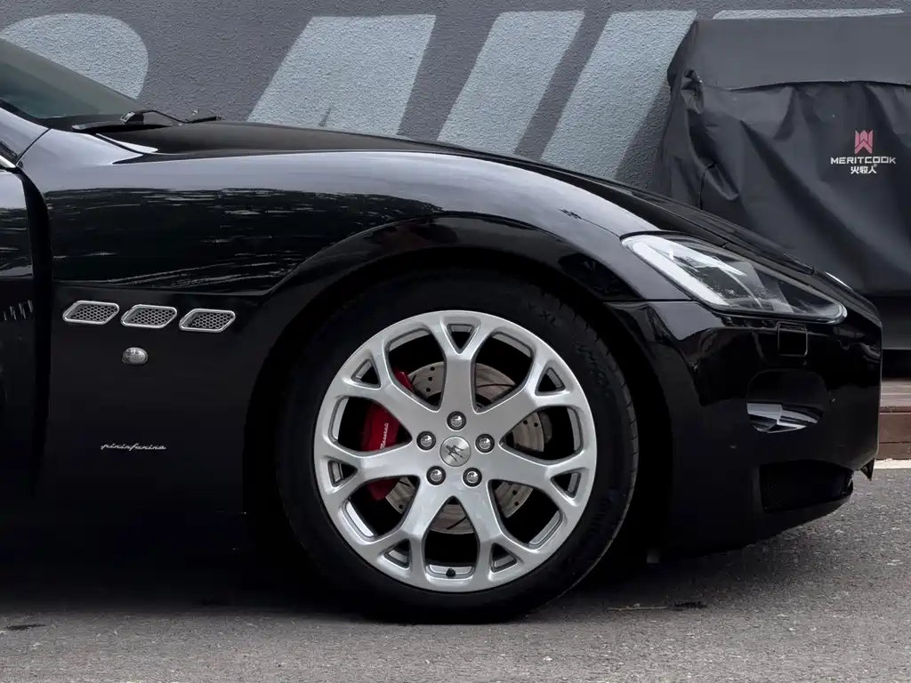 GranTurismo 4.2 L Auto
