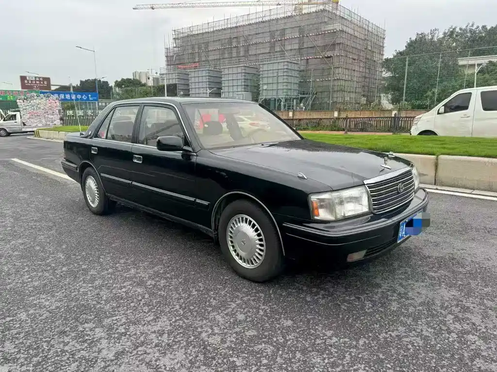 Crown 皇冠 96款 3.0 L