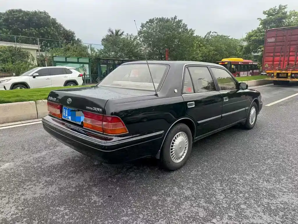 Crown 皇冠 96款 3.0 L