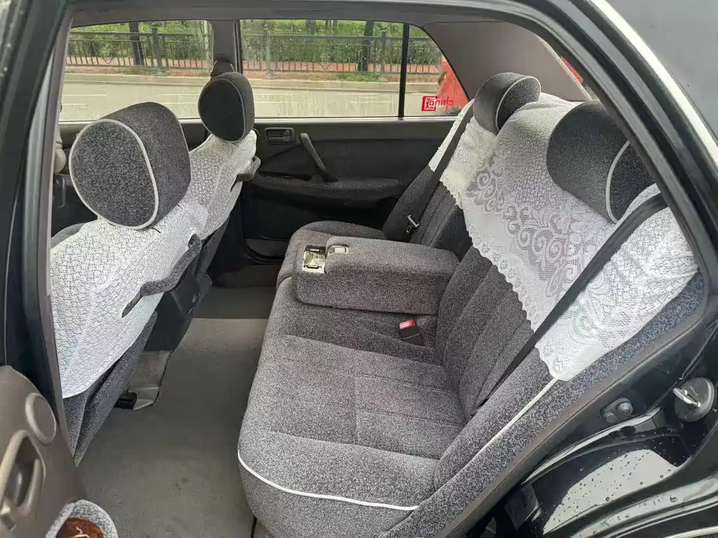 Crown 皇冠 96款 3.0 L
