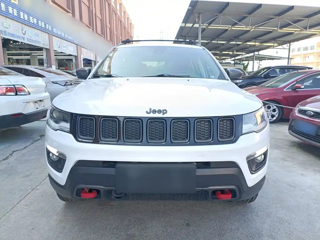 Compass 200 TS Auto High Performance 4 WD