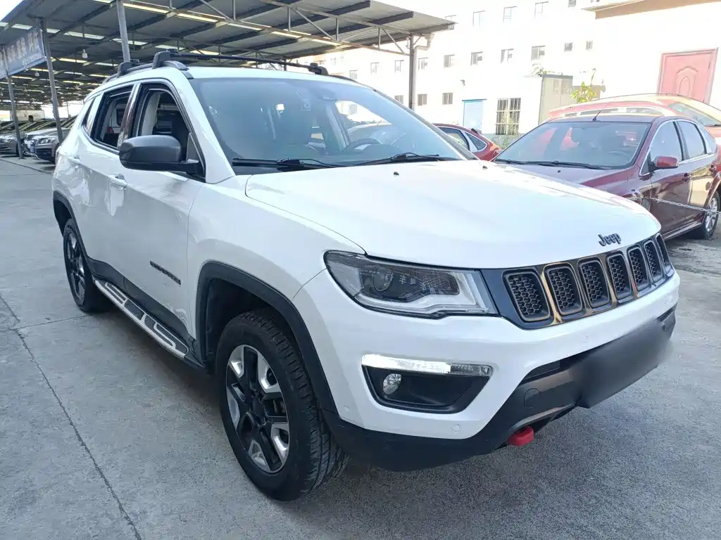 Compass 200 TS Auto High Performance 4 WD