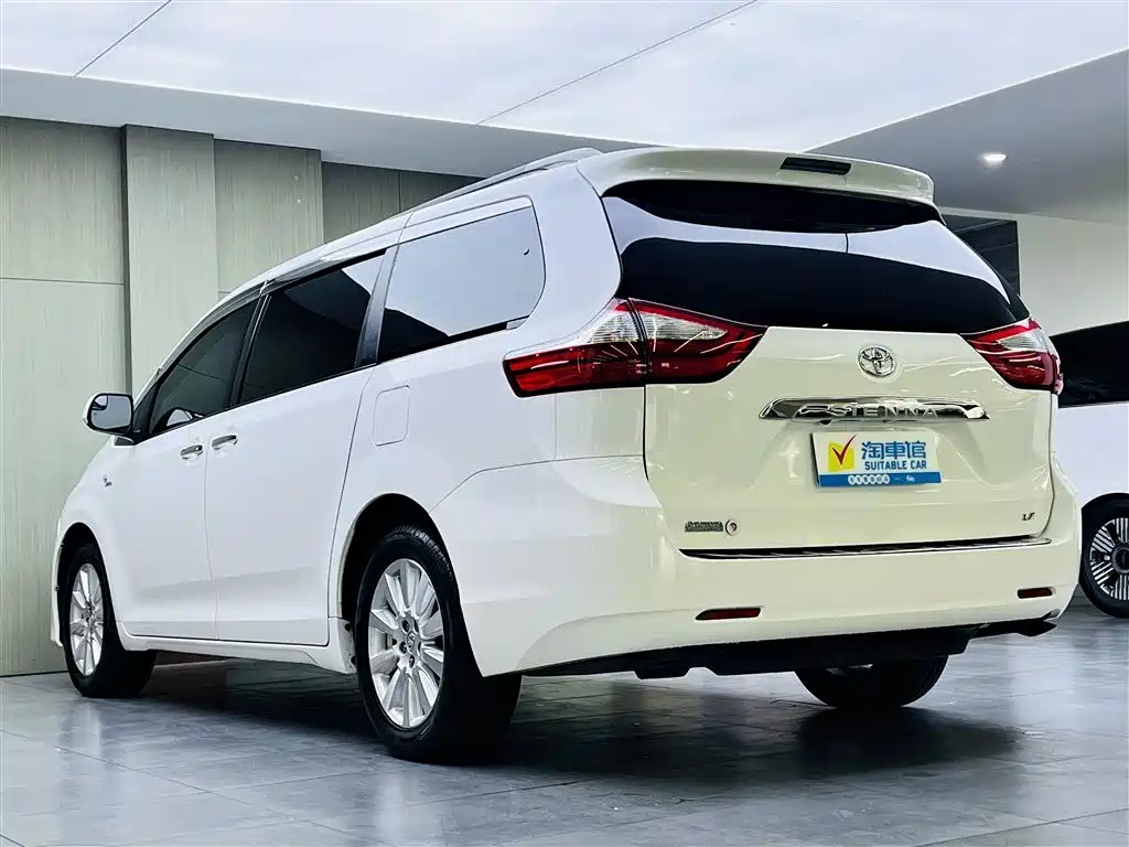 SIENNA 3.5 L Auto