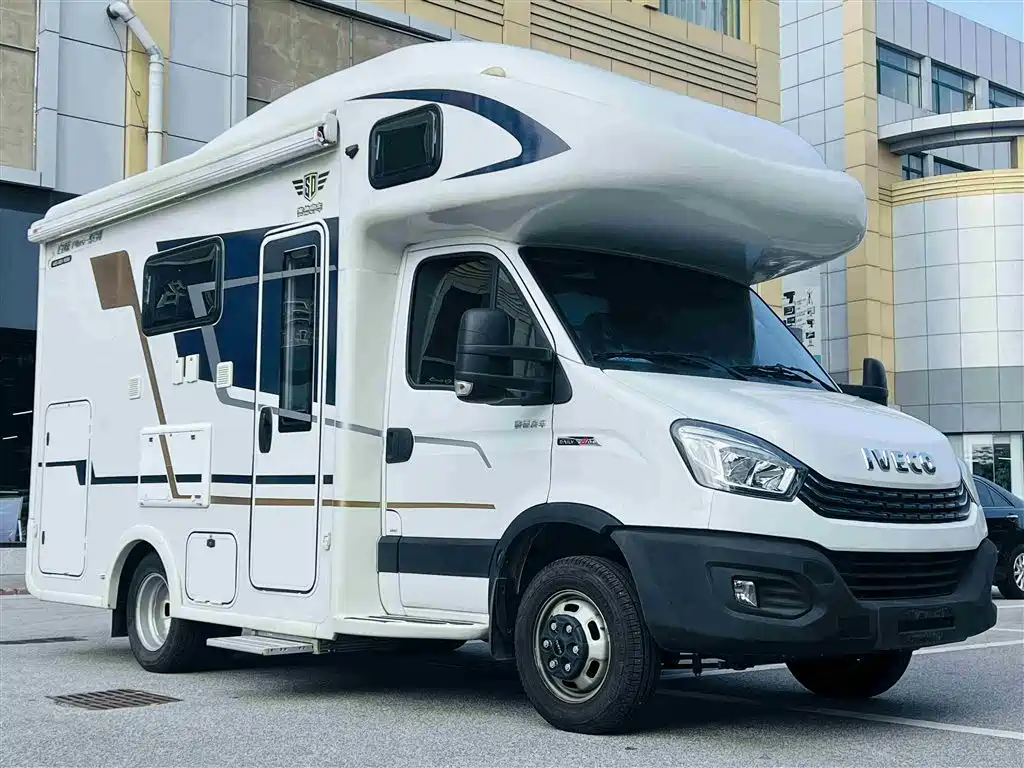 IVECO Daily 依维柯欧胜 2021款 3.0 L 自动