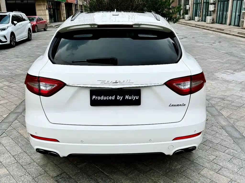 Levante 3.0 T Standard