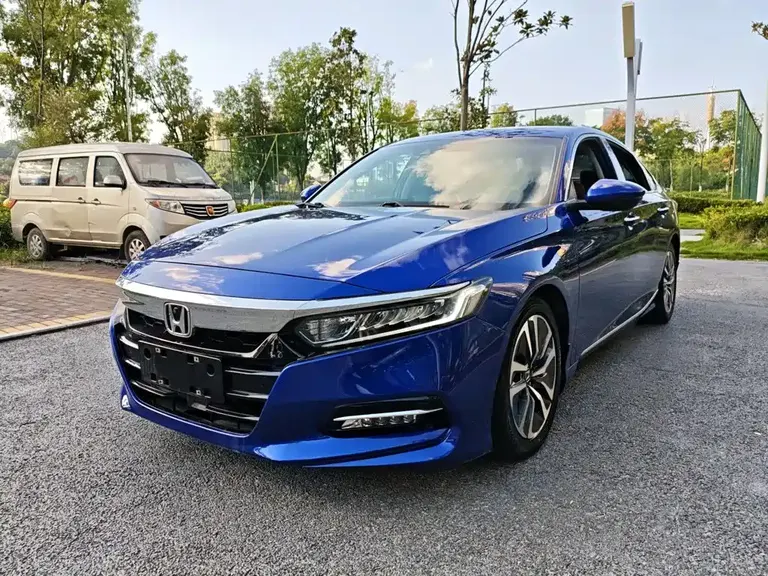 Honda Accord Sharp· Hybrid 2.0 L Sharp Leading CN-VI