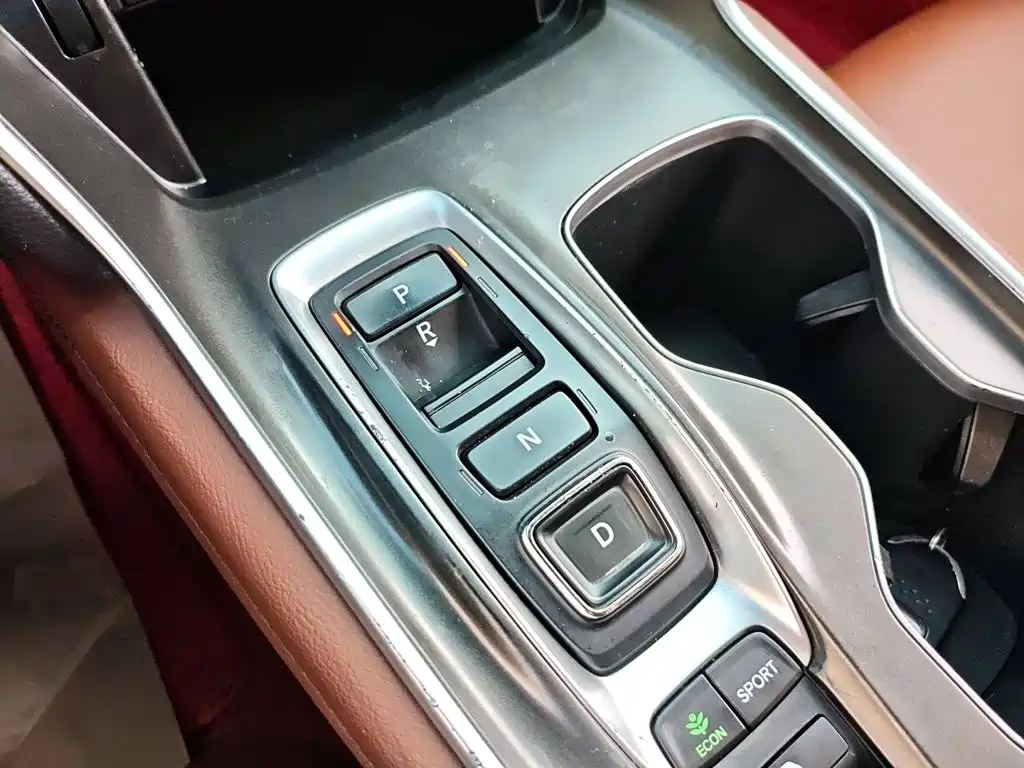 Accord Sharp· Hybrid 2.0 L Sharp Leading CN-VI