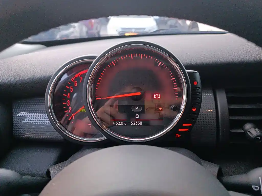 MINI 1.5 T COOPER 5-door