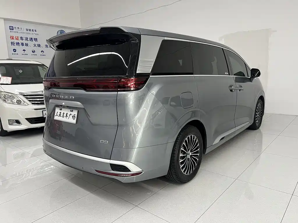 Denza D9 DM-i 1040 Distinguished