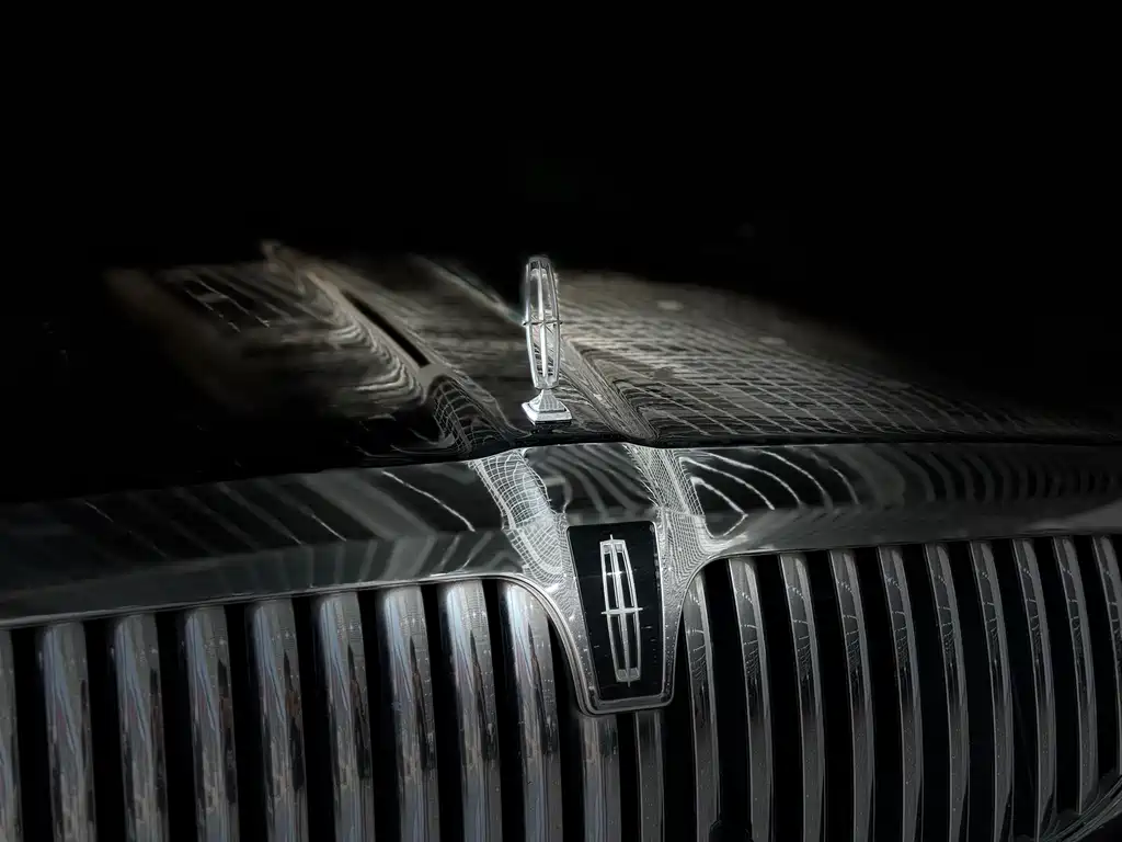 City 4.6 L Extended