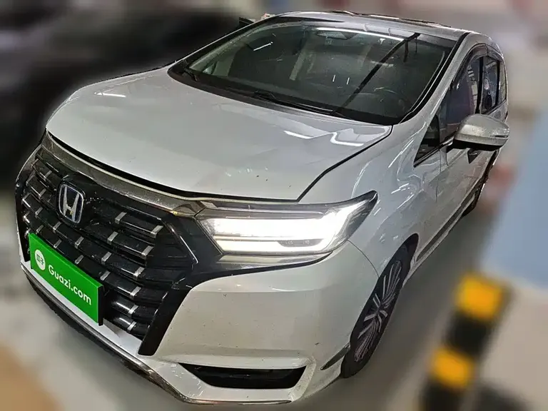Honda Elysion 2.0 L e:HEV Luxury