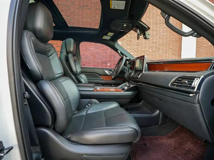 Navigator 3.5 T President Series CN-V