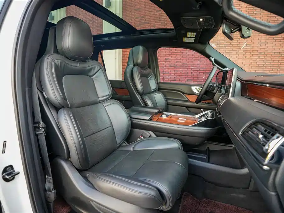 Navigator 3.5 T President Series CN-V