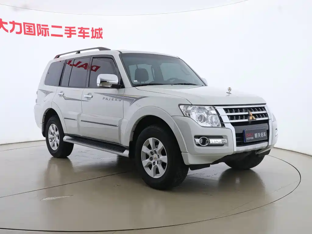 Pajero (Import) 3.0 L Middle East