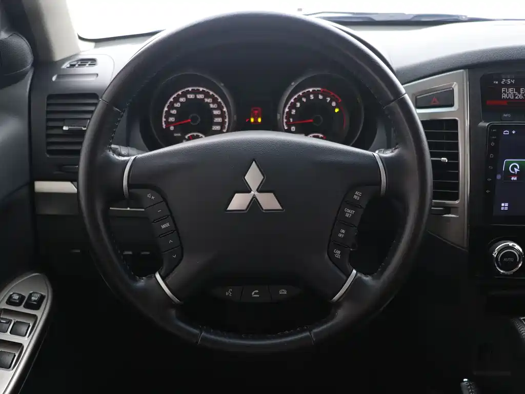 Pajero (Import) 3.0 L Middle East