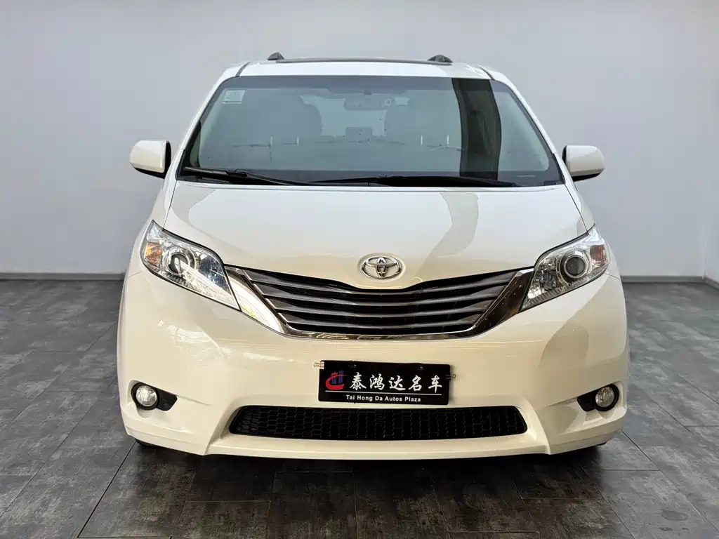 SIENNA 3.5 L Auto