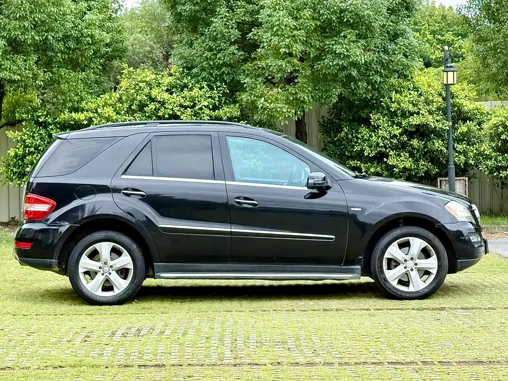 Mercedes-Benz M-Class ML 350 Diesel US Spec