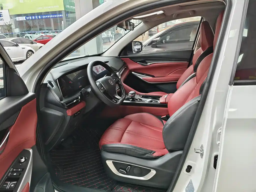 Changan CS75 PLUS 2.0 T Auto Navigator