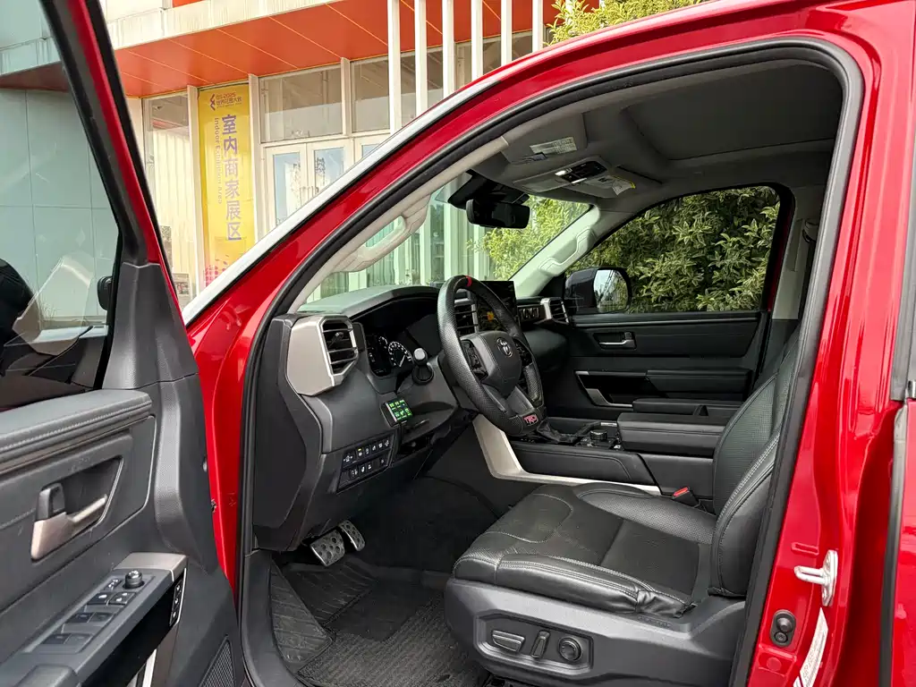 Tundra 3.5 L Auto