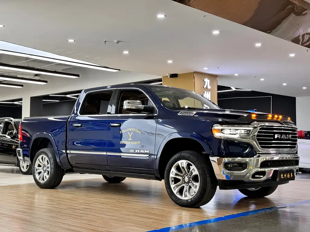 RAM Trucks RAM Trucks 2015款 5.7 L 美规版