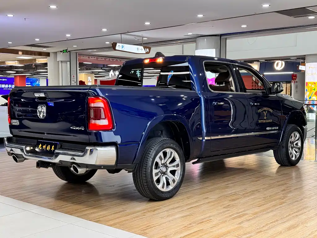 RAM Trucks RAM Trucks 2015款 5.7 L 美规版