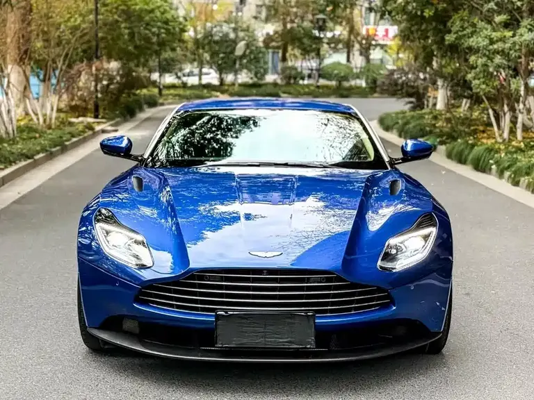 Aston Martin DB11 4.0 T V8 Coupe