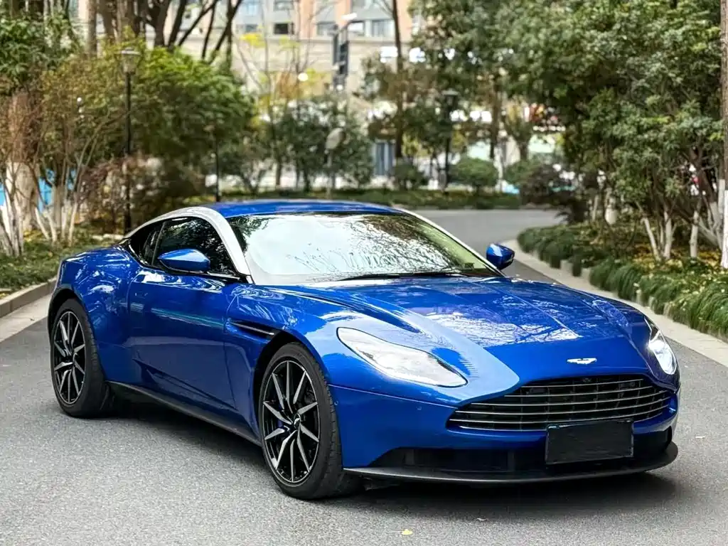 Aston Martin DB11 4.0 T V8 Coupe