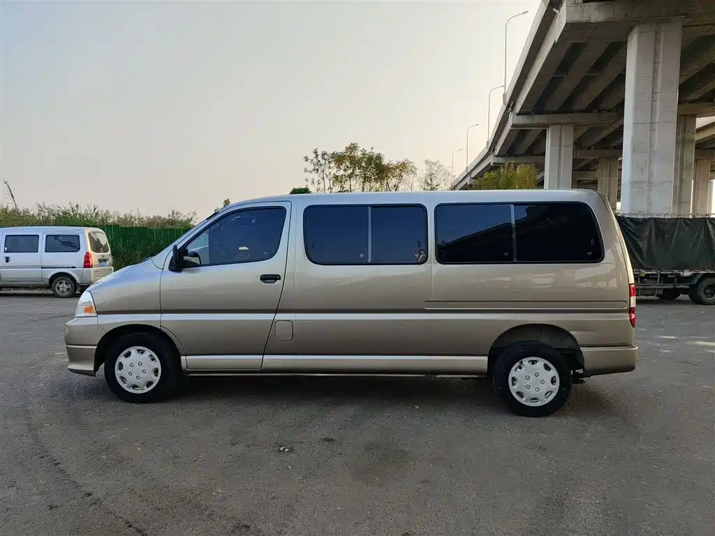 Grace 2.0 L Express Utility