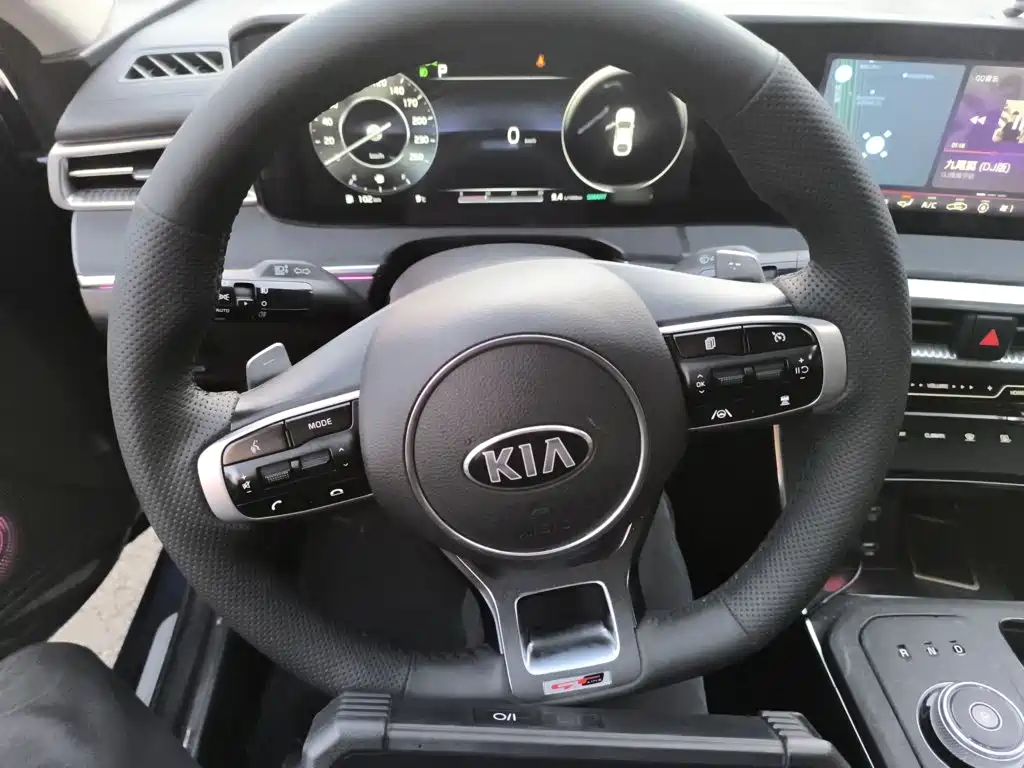Kia K5 380 T GT-Line Flagship
