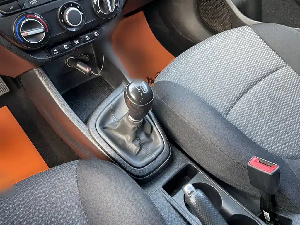 Accent 1.4 L Manual Refreshed CN-V