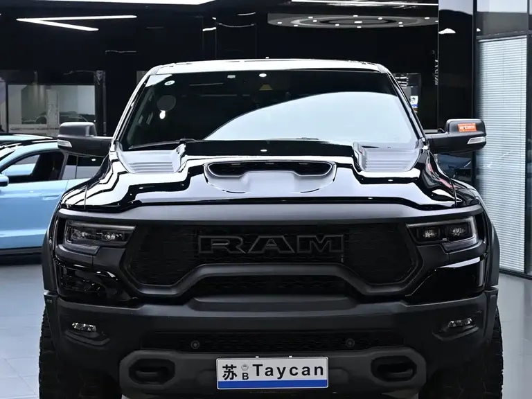RAM Trucks 6.2 T Auto