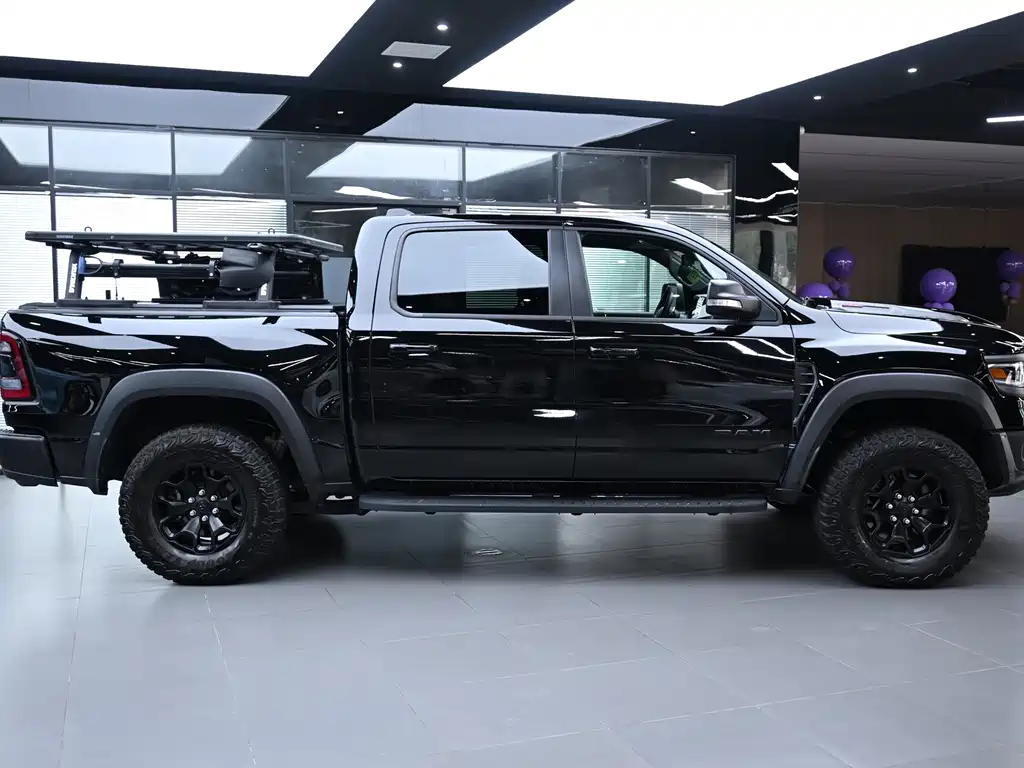 RAM Trucks 6.2 T Auto