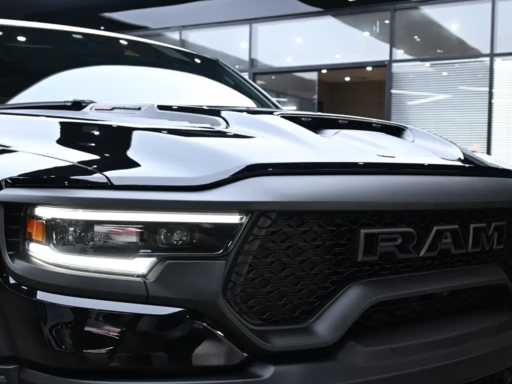RAM Trucks 6.2 T Auto