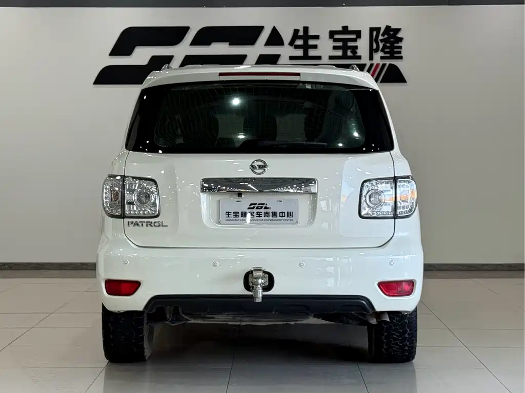 Patrol 4.0 L Middle East