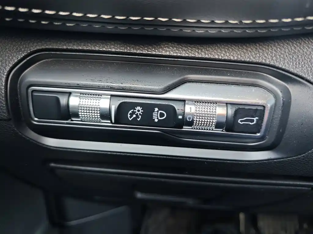 Haoyue 1.8 TD Auto Comfort 7-seat
