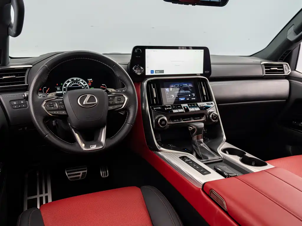 Lexus LX 600