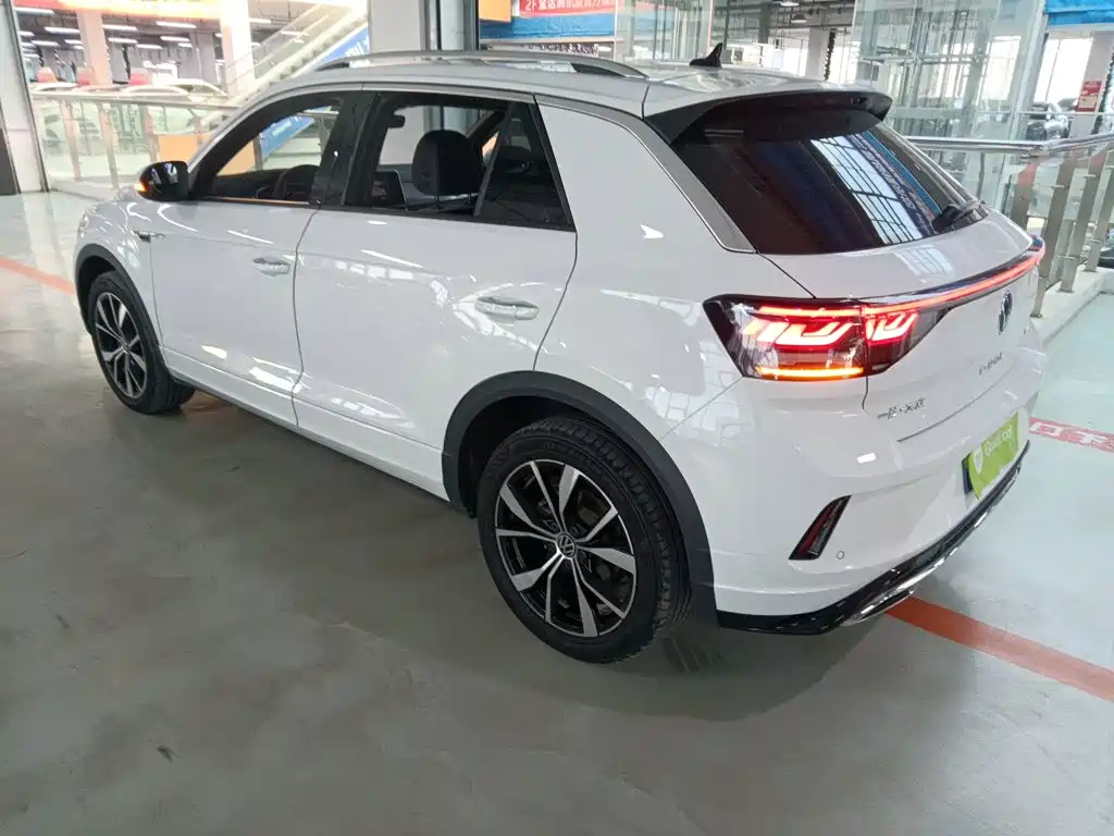 T-ROC 300 TSI DSG 2 WD Starlight