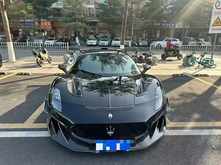 Maserati MC20 玛莎拉蒂MC20 2023款 3.0 T 标准版