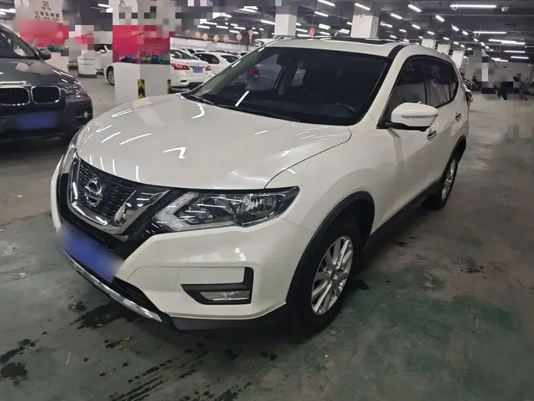 Nissan X-Trail 2.0 L CVT Connected Comfort 2 WD