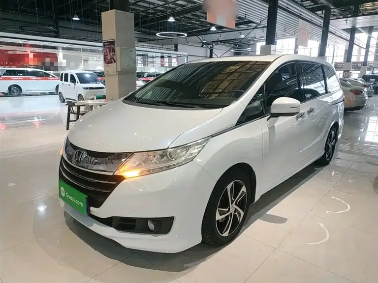 Honda Odyssey Facelift 2.4 L Luxury