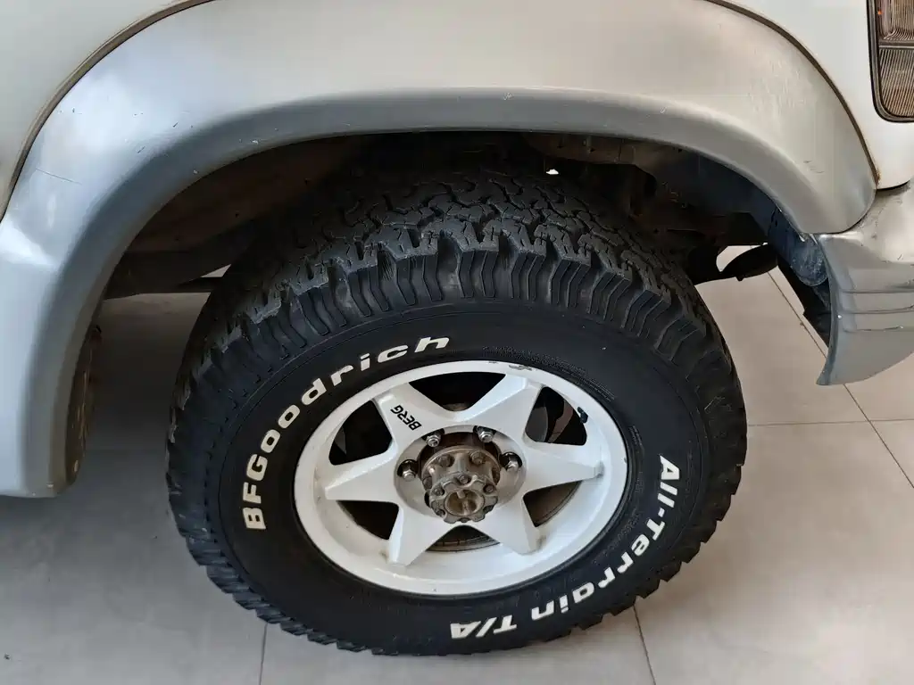 Pajero (Import) 帕杰罗(进口) 1996款 2.6 L 手动