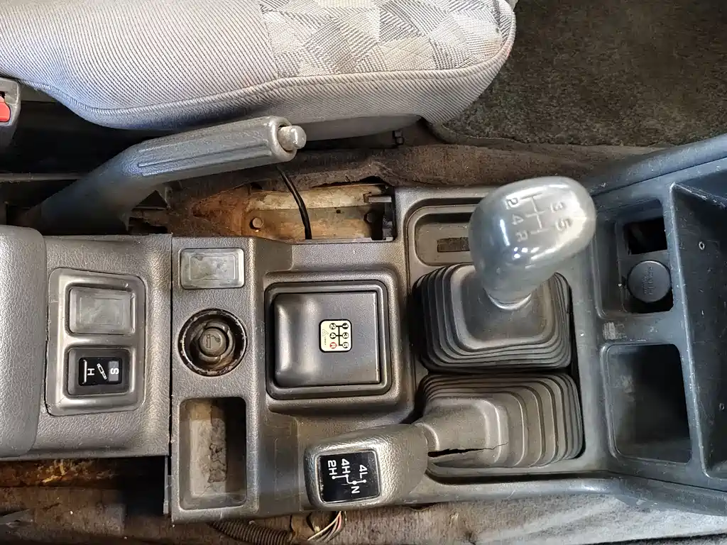 Pajero (Import) 帕杰罗(进口) 1996款 2.6 L 手动