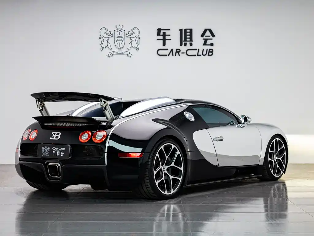 Veyron 8.0 L Auto